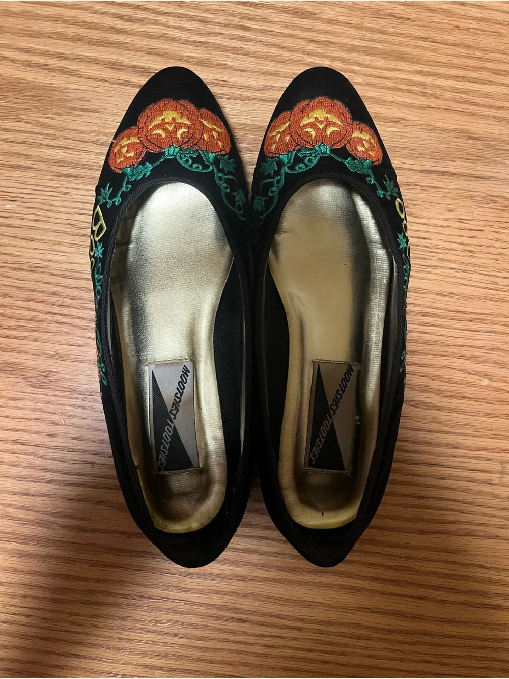 Vintage Mootsies Tootsies Black Velvet Halloween Flats Size 7.5 Womens